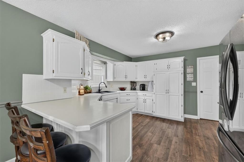 207 NE Bridge Place — photo 10
