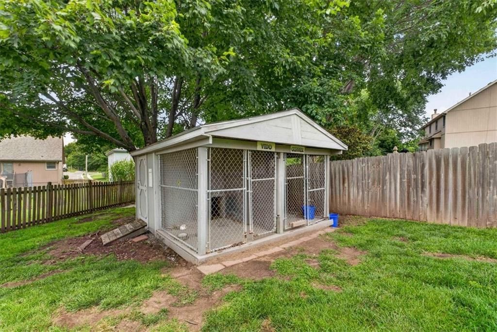 207 NE Bridge Place — photo 38