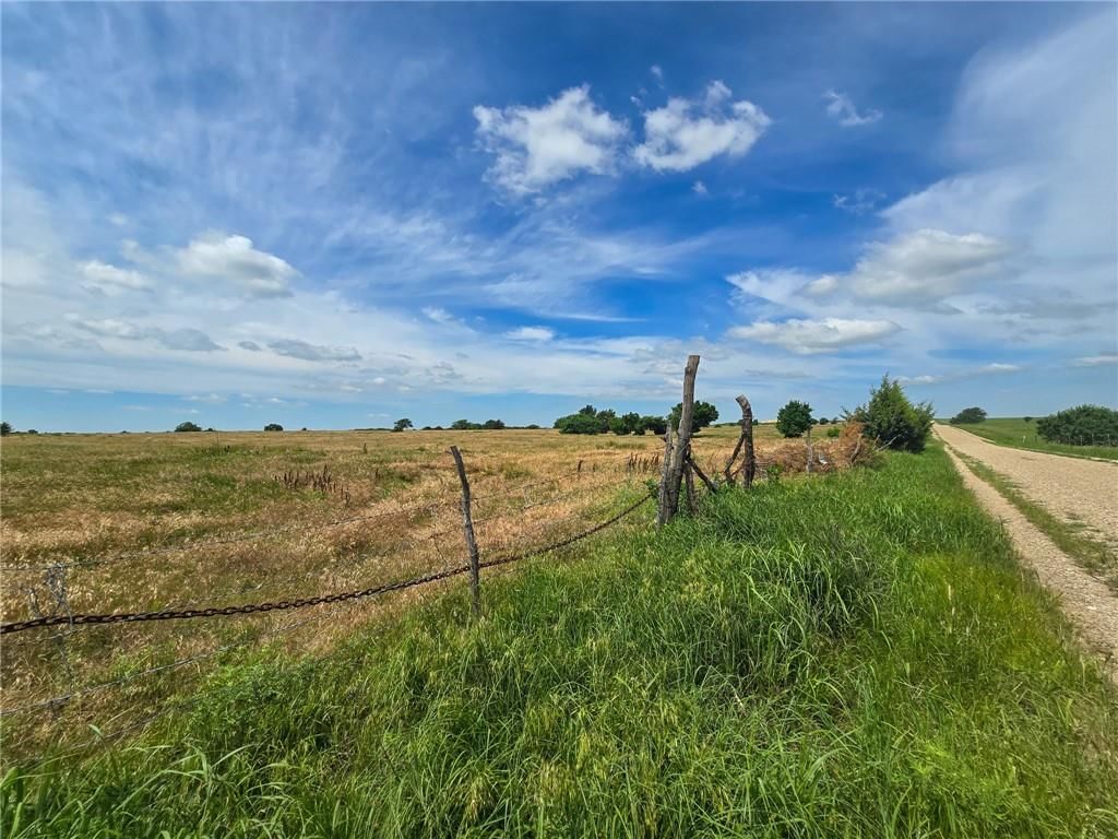 2087 S 1600 Road — photo 10