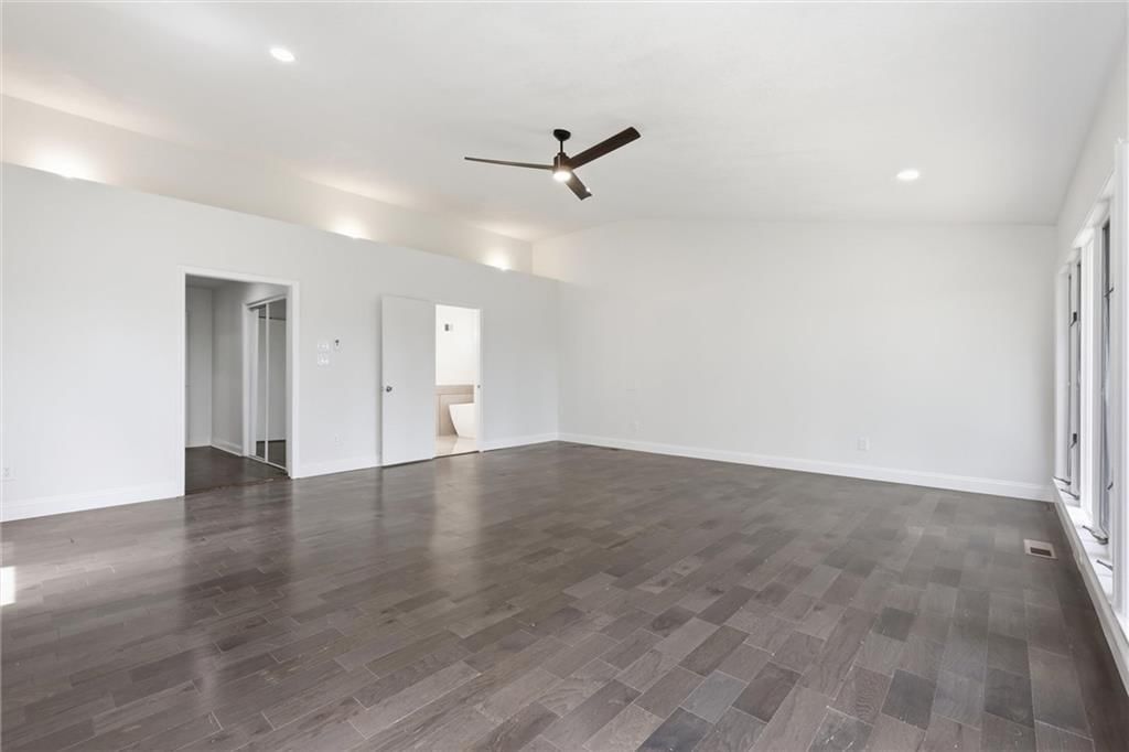 12815 CHERRY Street — photo 18