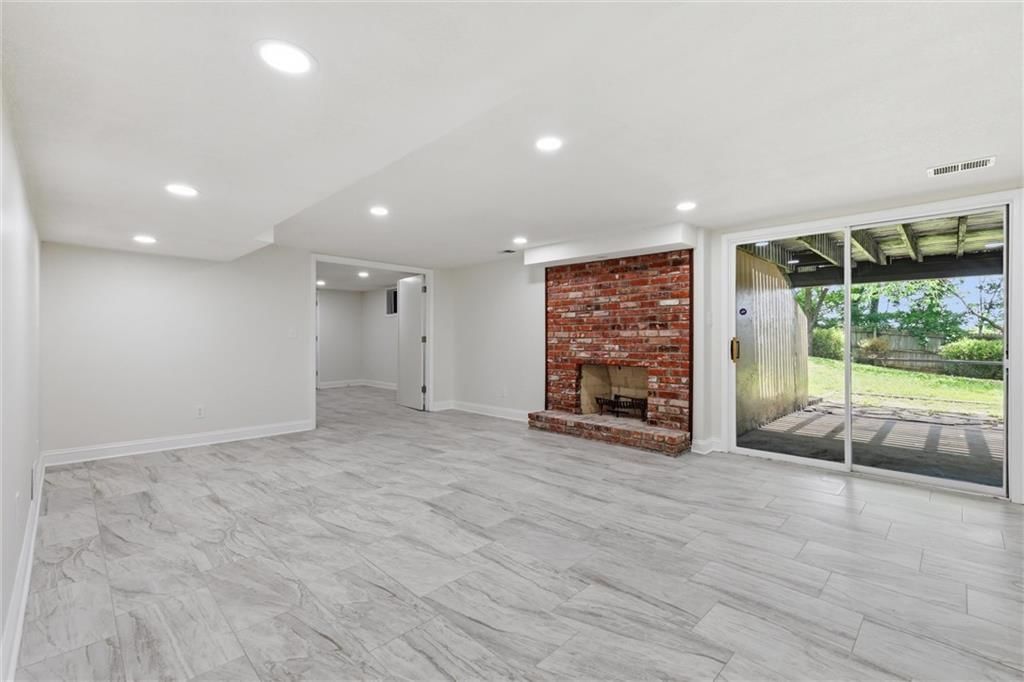 12815 CHERRY Street — photo 25
