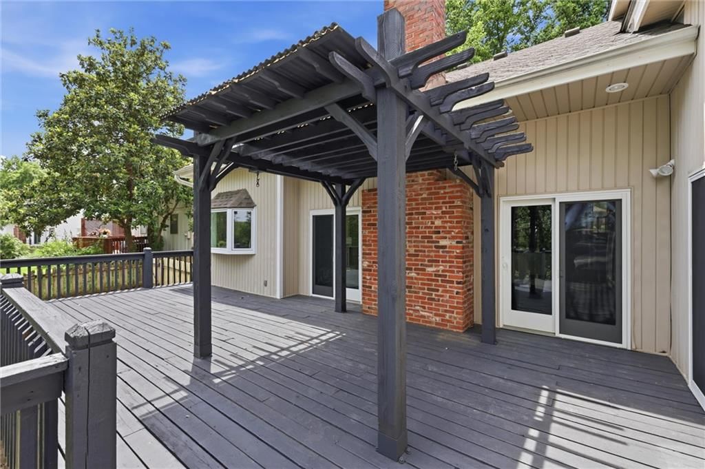12815 CHERRY Street — photo 30