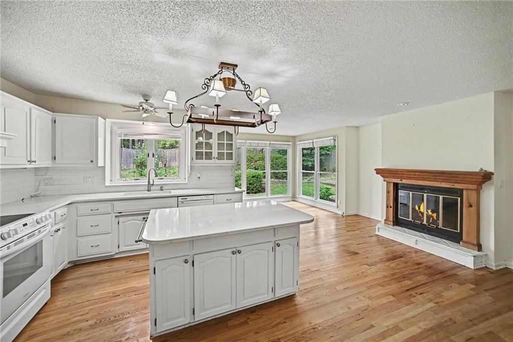 5710 N Spruce Avenue — photo 8