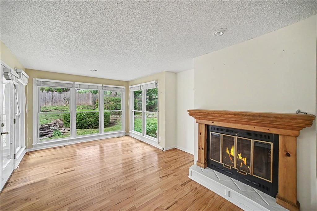 5710 N Spruce Avenue — photo 9