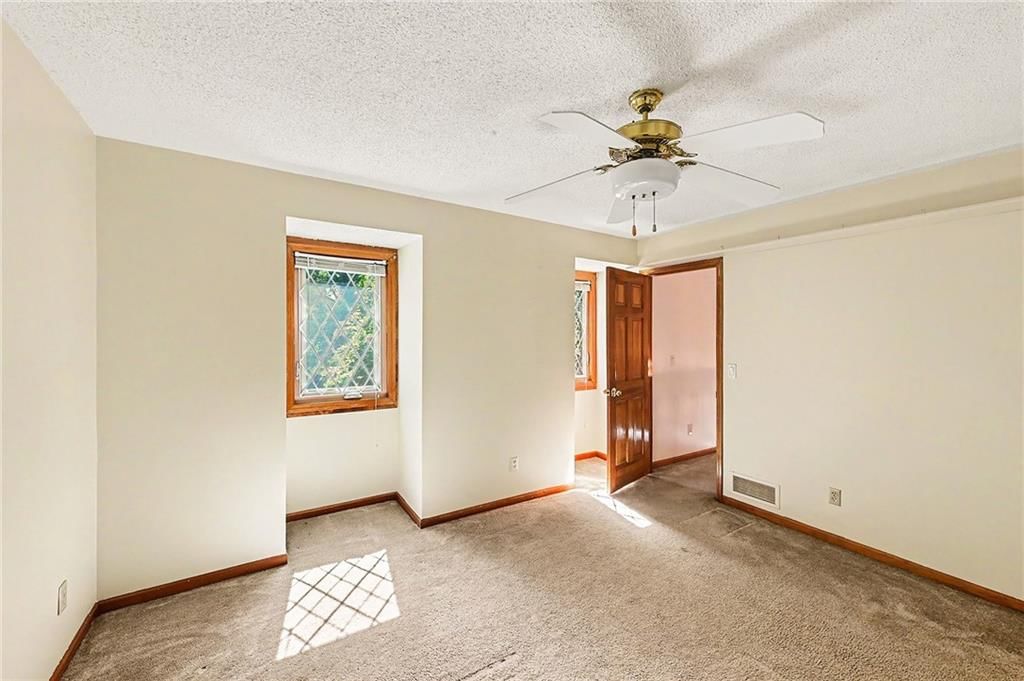 5710 N Spruce Avenue — photo 26