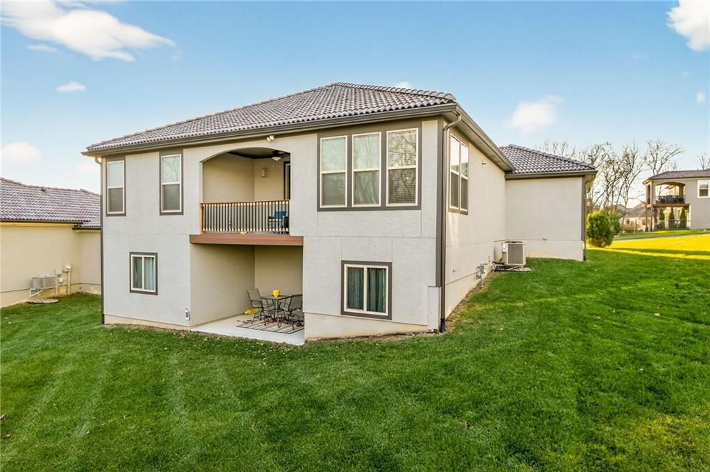 433 NW Kaylea Court — photo 5
