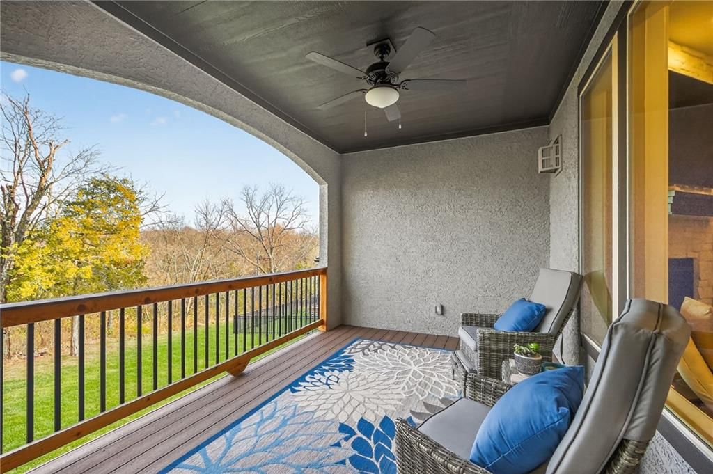 433 NW Kaylea Court — photo 8