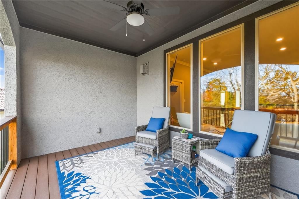 433 NW Kaylea Court — photo 9
