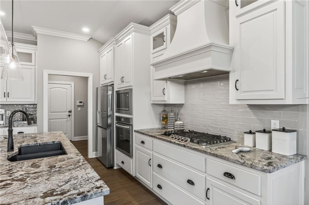 433 NW Kaylea Court — photo 24