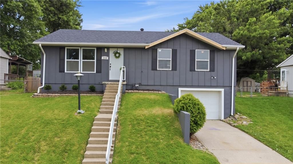 2506 College Lane, St Joseph, MO