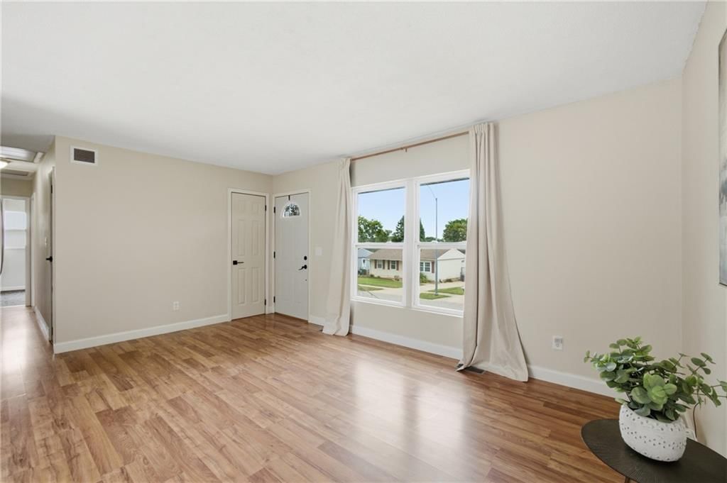 2506 College Lane — photo 6