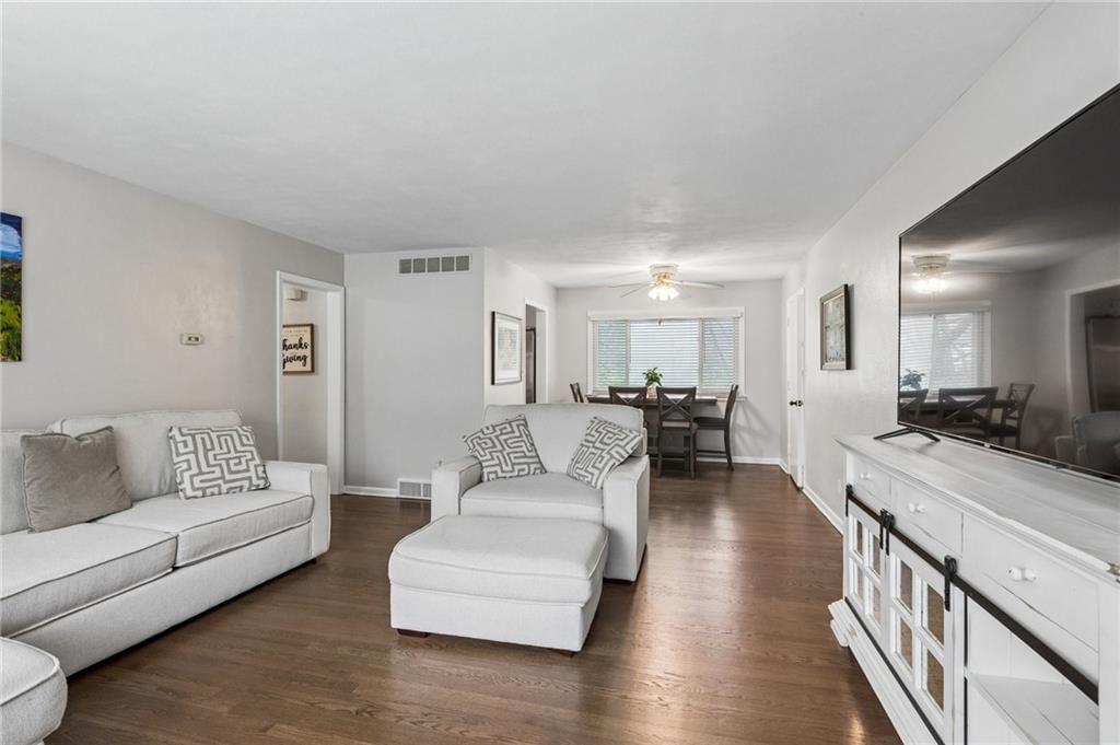 1308 Middlebrook Drive — photo 4