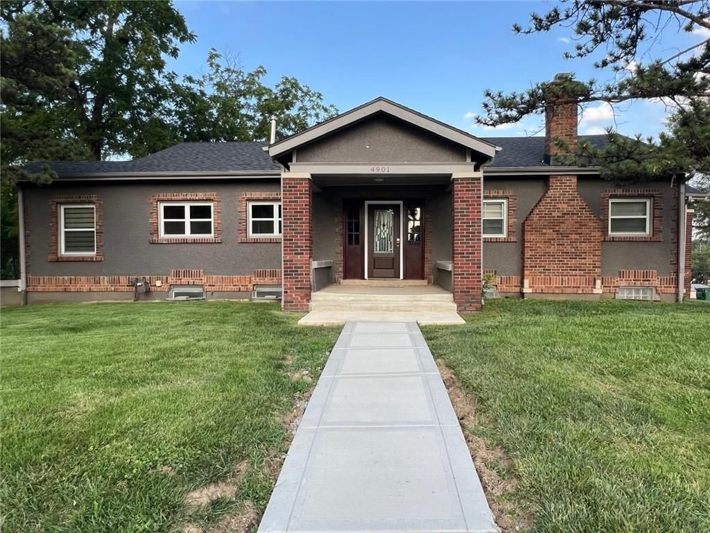 4901 Antioch Road, Overland Park, KS