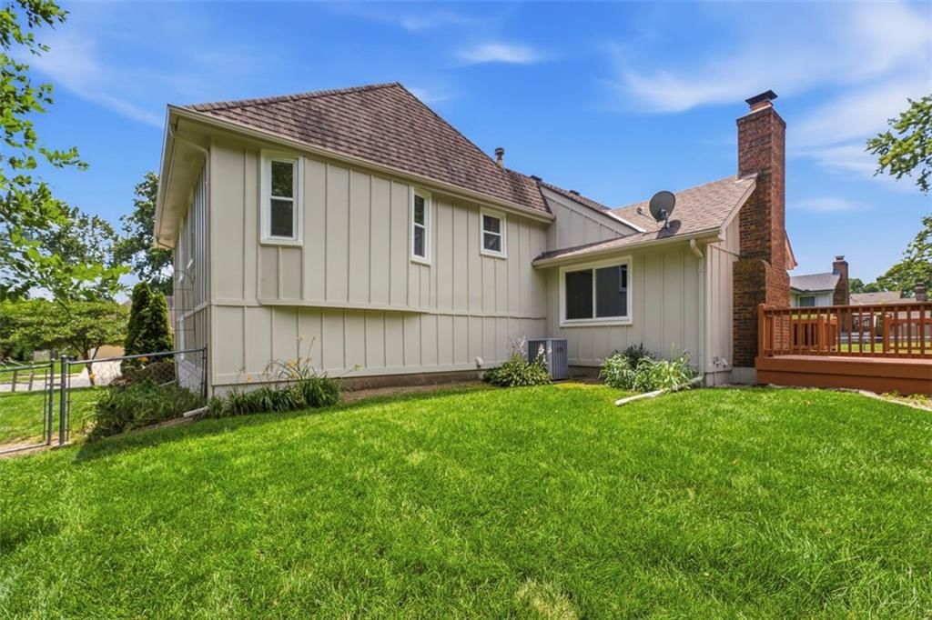 1022 SE 5th Street — photo 34