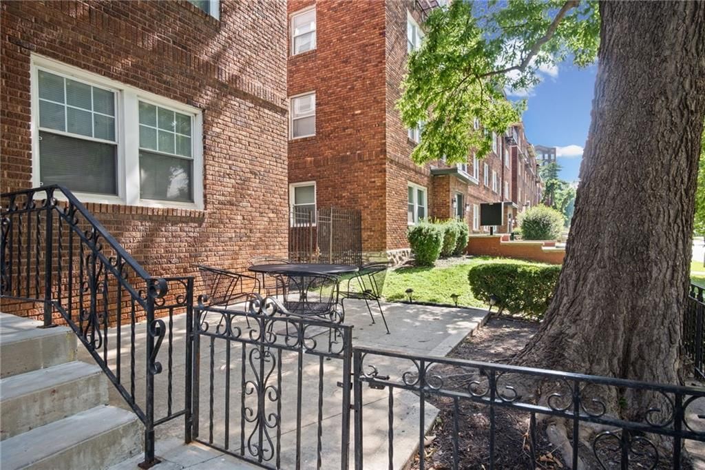 212 Emanuel Cleaver II Boulevard — photo 19