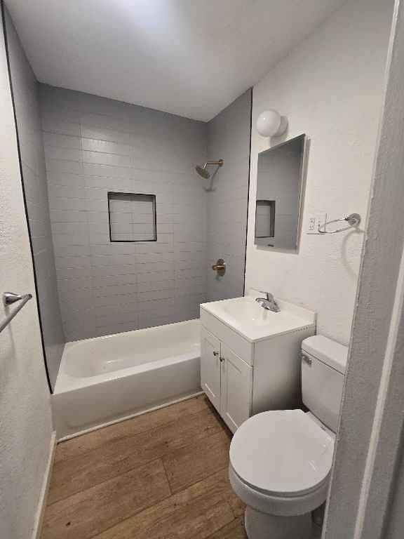 7229 Agnes Avenue — photo 10