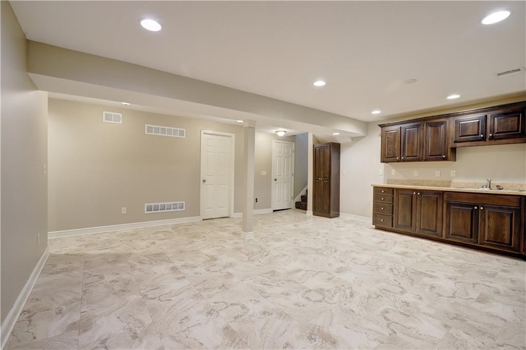11820 W 99th Terrace — photo 37