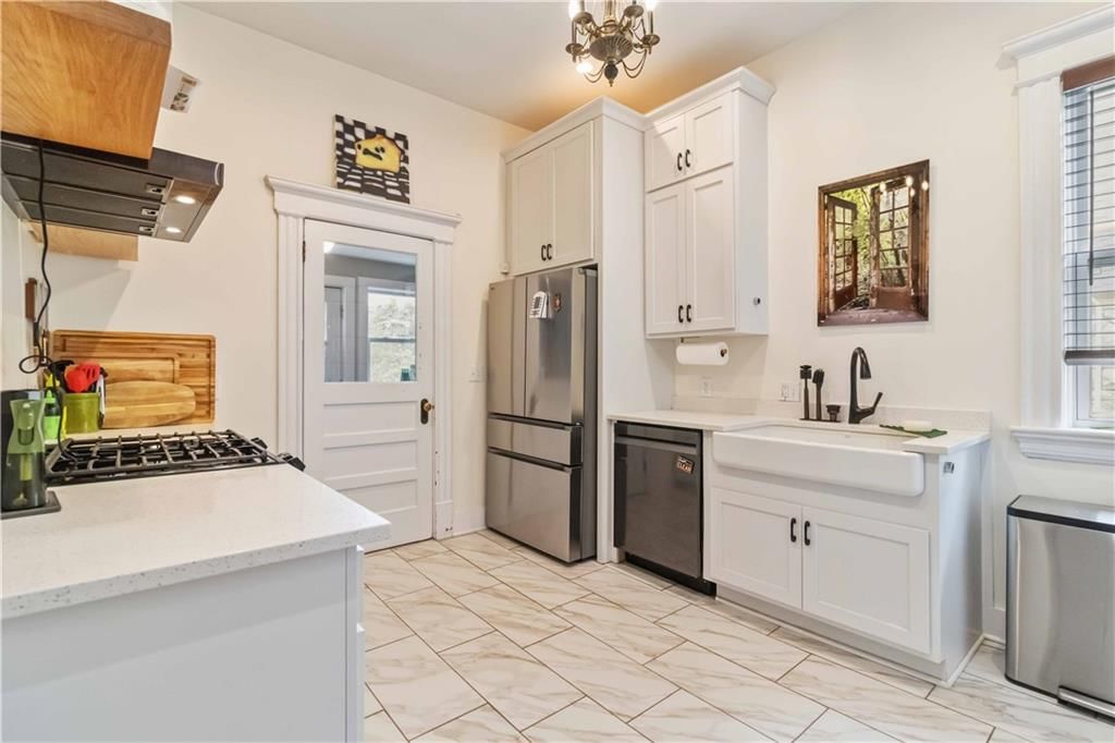 2528 Benton Boulevard — photo 12