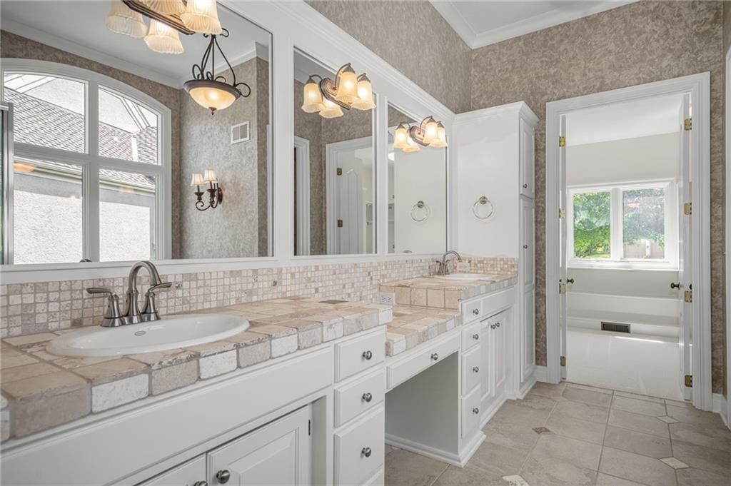 14741 Beverly Street — photo 39