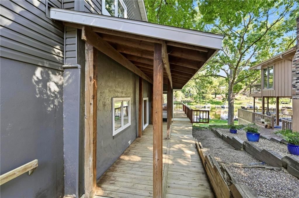 859 NW South Shore Drive — photo 40