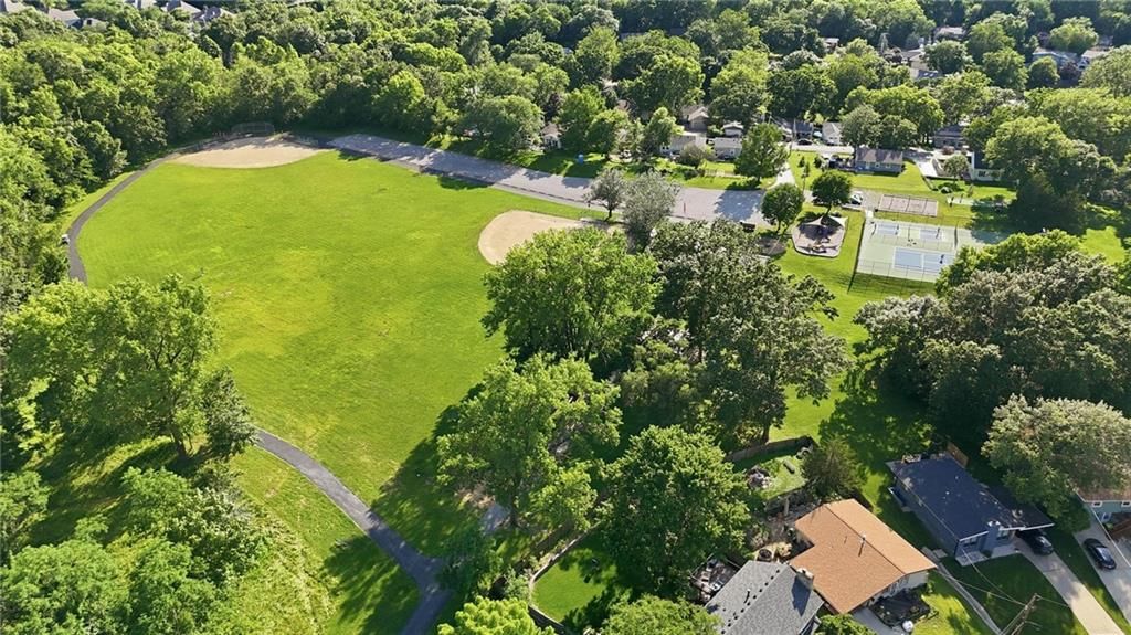 859 NW South Shore Drive — photo 79