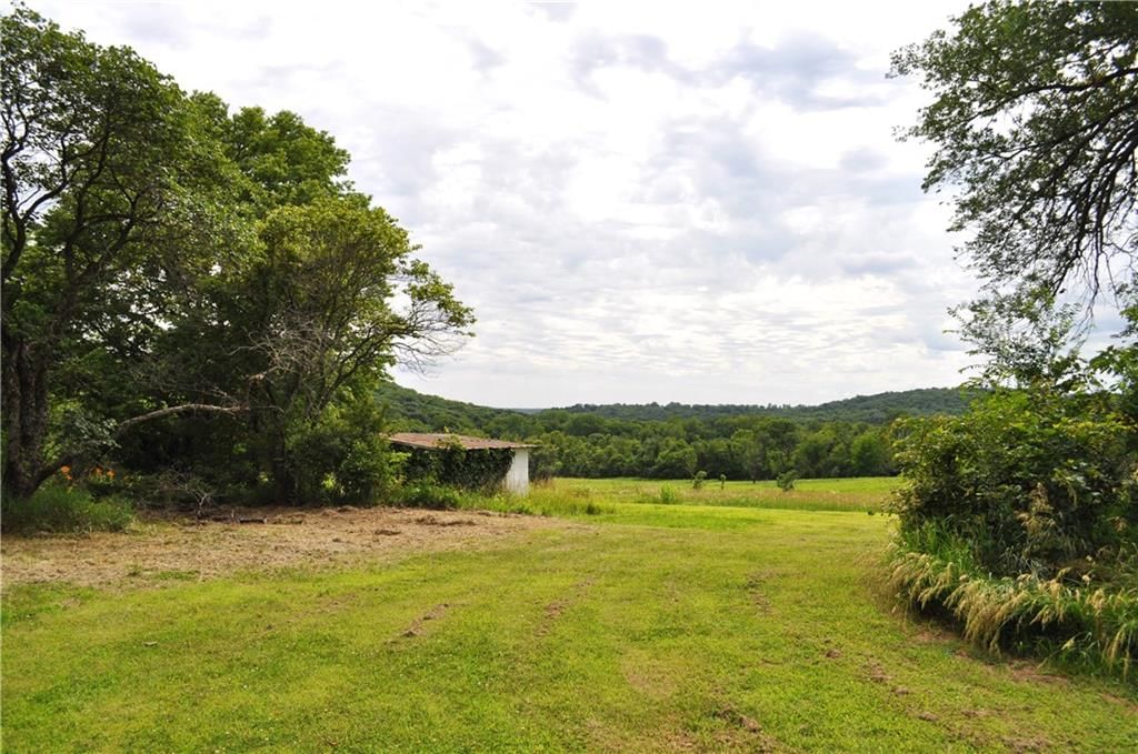 33135 Iatan Road — photo 11