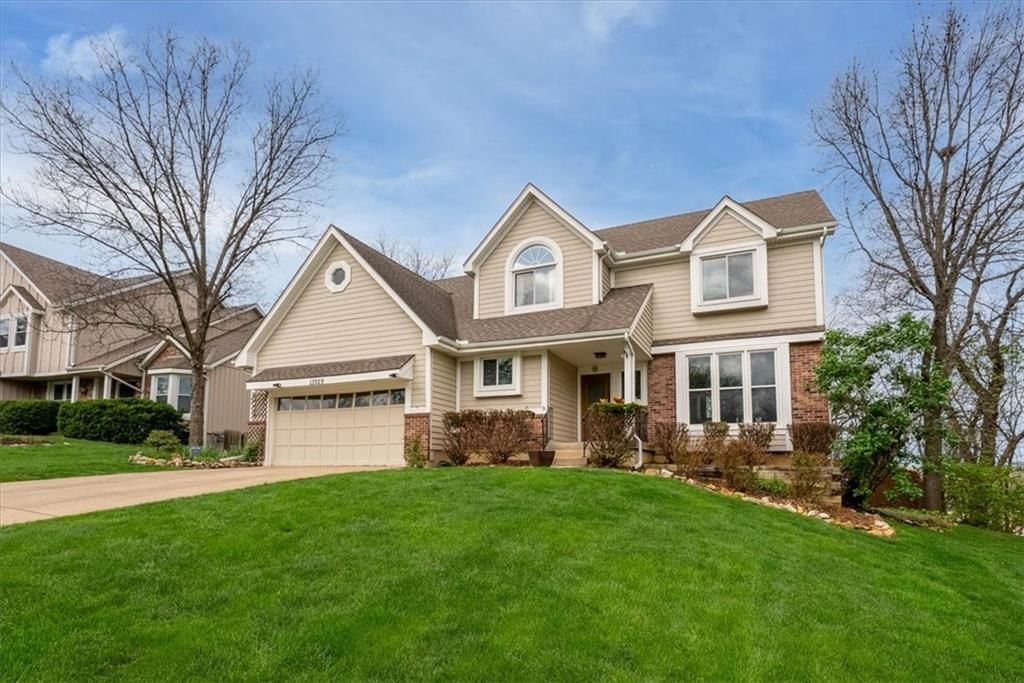 13929 W 76th Circle, Lenexa, KS