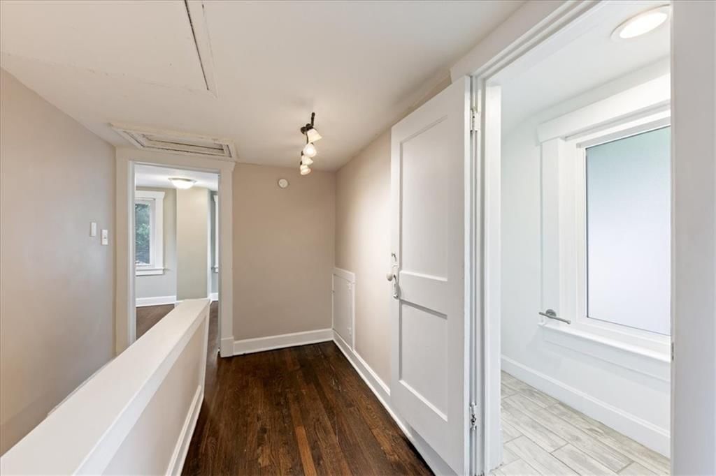 5723 Brooklyn Avenue — photo 19