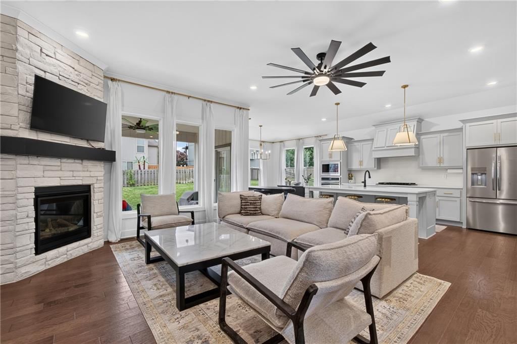 1517 SW Georgetown Drive — photo 4