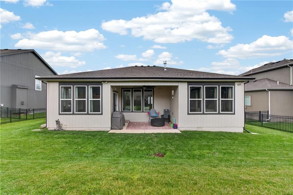 1517 SW Georgetown Drive — photo 43