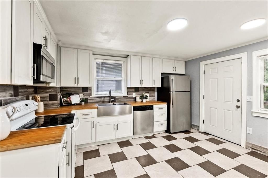5617 Olive Street — photo 11