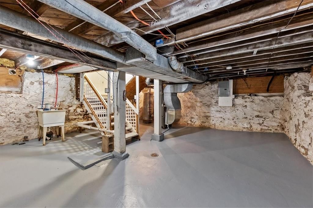 5617 Olive Street — photo 21