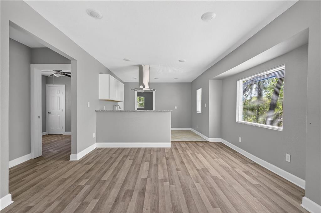 6821 Monroe Avenue — photo 2