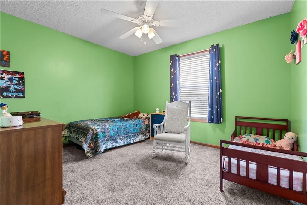 2102 Grant Circle — photo 16