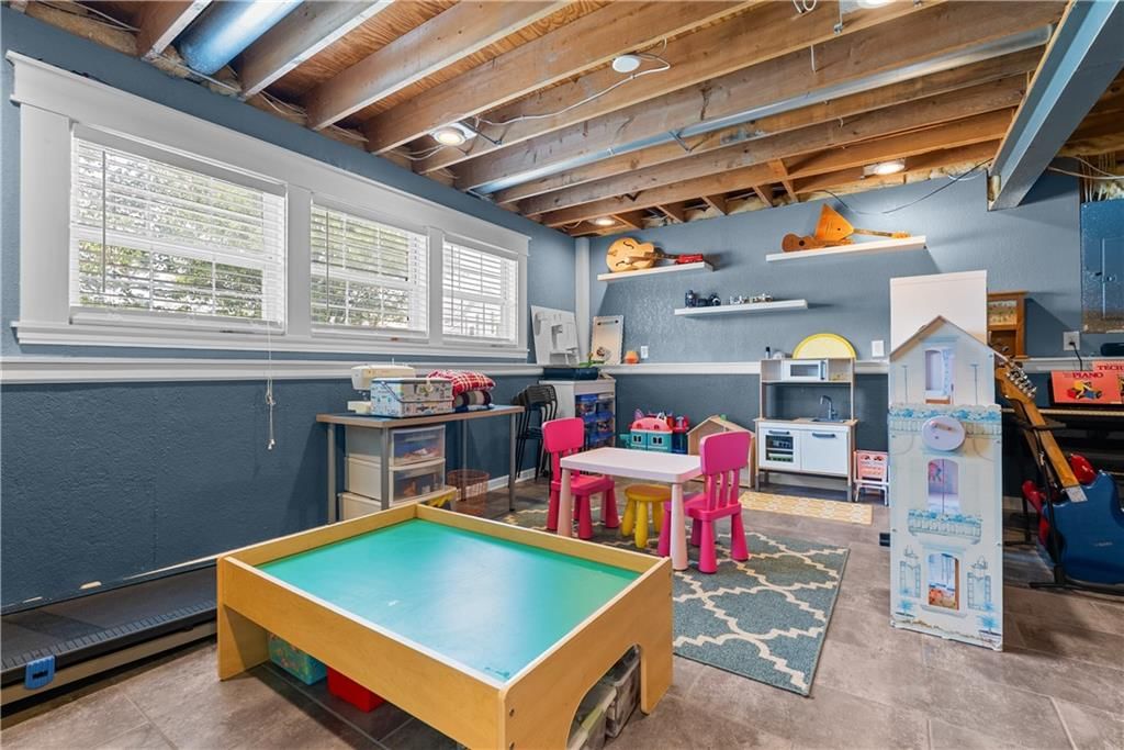 2102 Grant Circle — photo 25