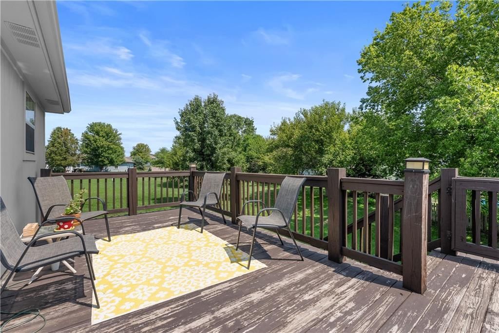 2102 Grant Circle — photo 26