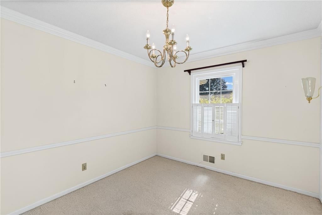 320 SE Westwind Drive — photo 6