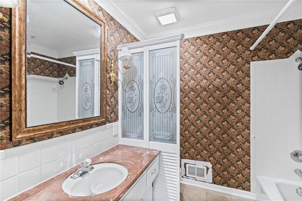 320 SE Westwind Drive — photo 15