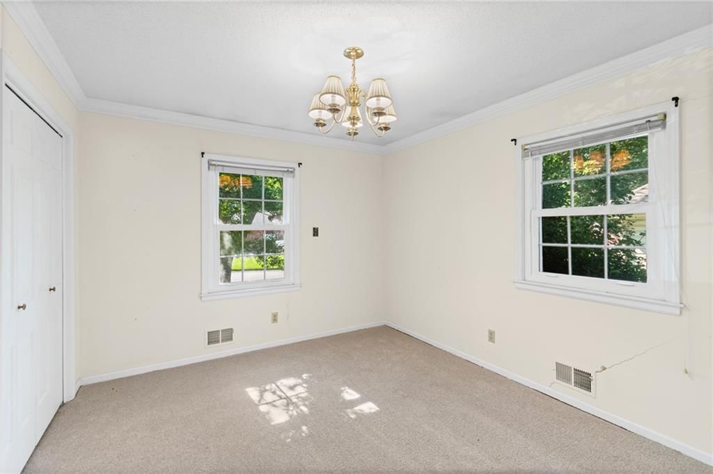 320 SE Westwind Drive — photo 16