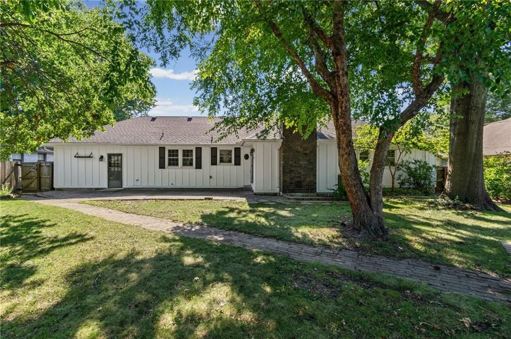 320 SE Westwind Drive — photo 23