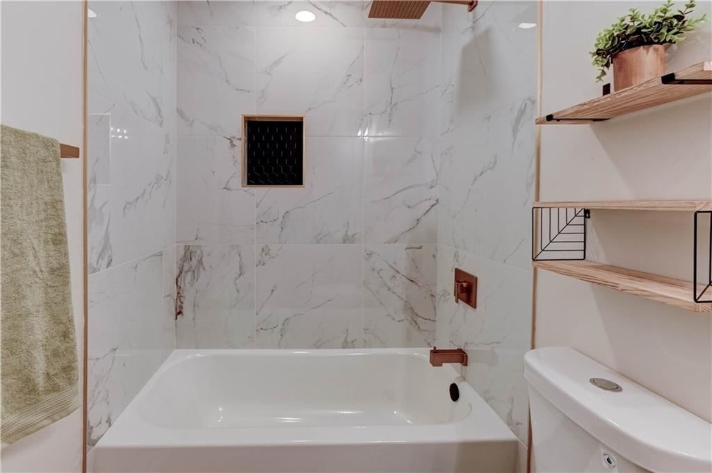 412 Deerfield Court — photo 14