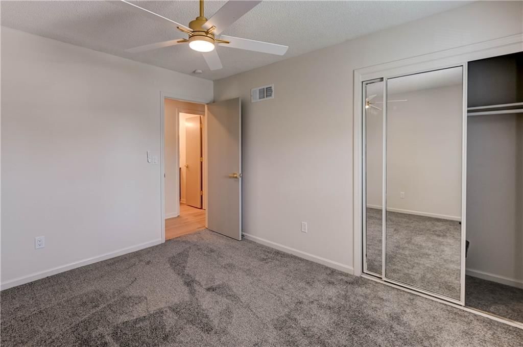 412 Deerfield Court — photo 17
