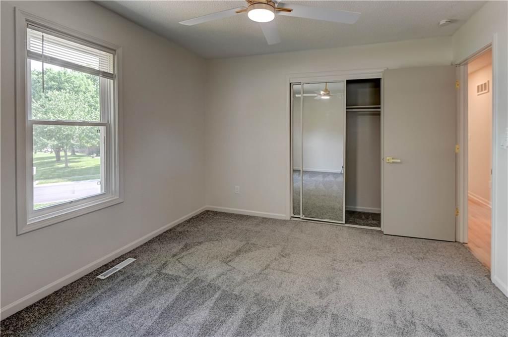 412 Deerfield Court — photo 20