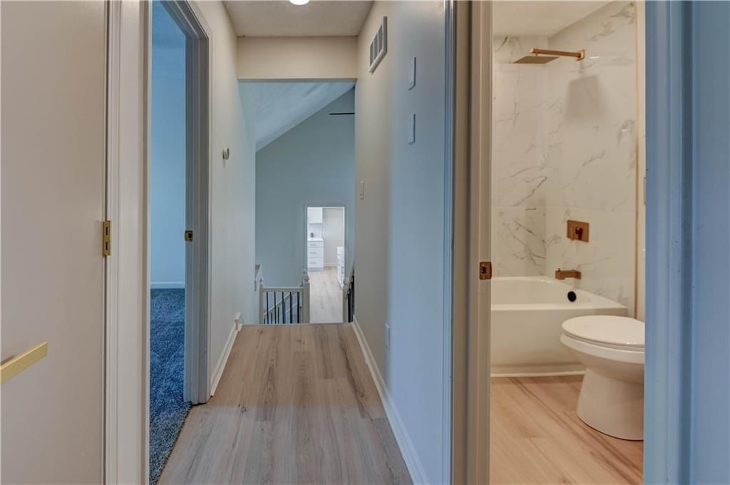 412 Deerfield Court — photo 28