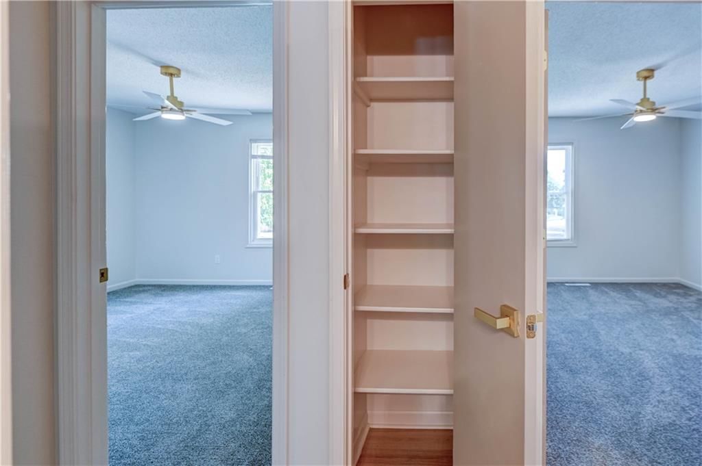 412 Deerfield Court — photo 30