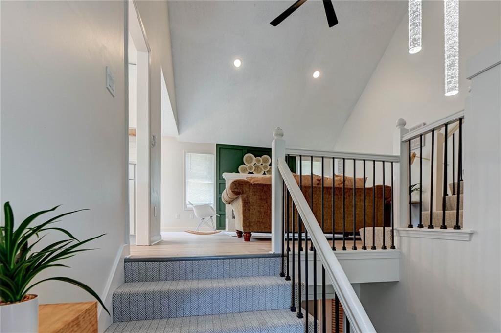 412 Deerfield Court — photo 34