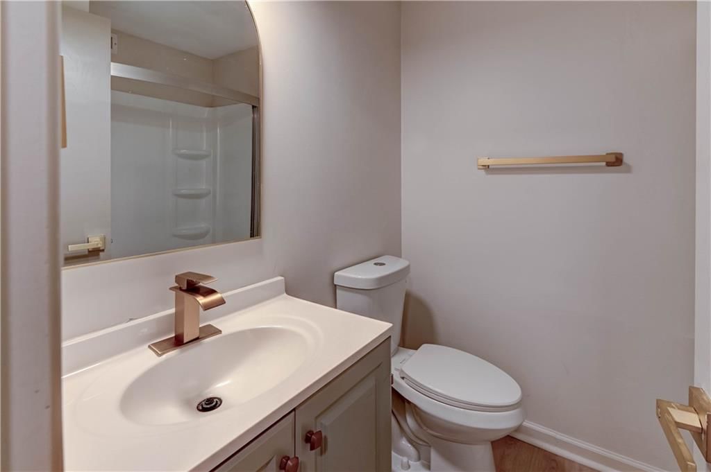 412 Deerfield Court — photo 41