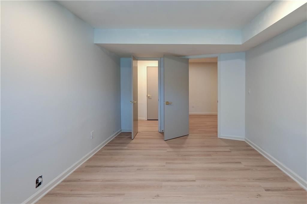 412 Deerfield Court — photo 44