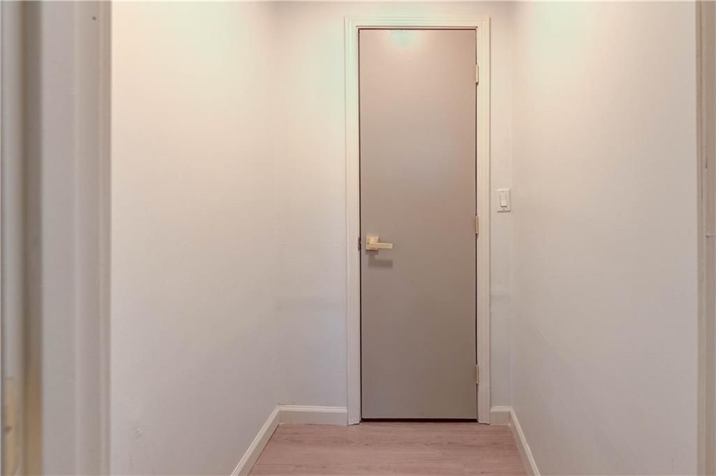 412 Deerfield Court — photo 45