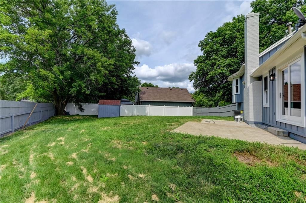 412 Deerfield Court — photo 56